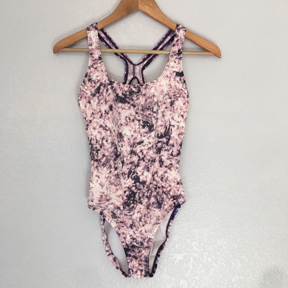Speedo one piece swimsuit size 6